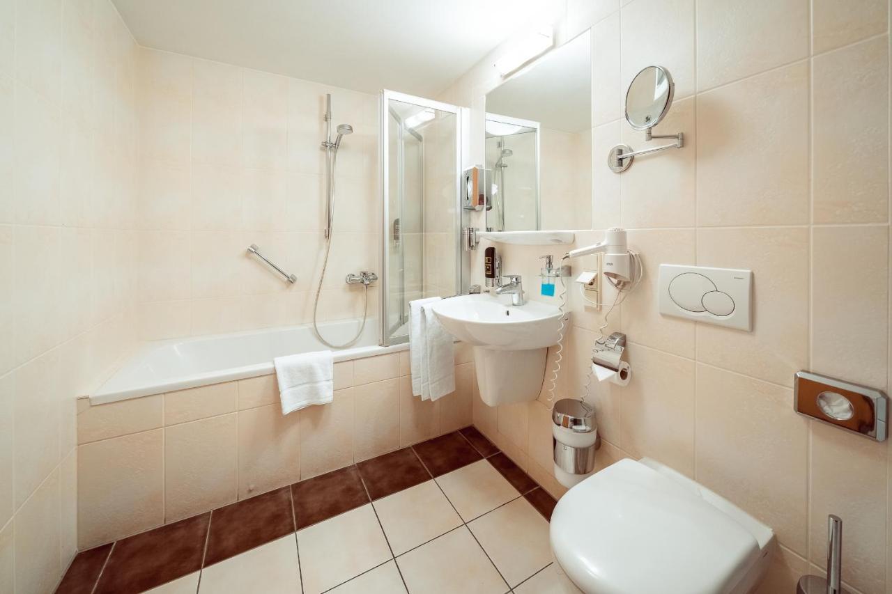 Familienapartment Am Neumarkt Lll Дрезден Екстериор снимка